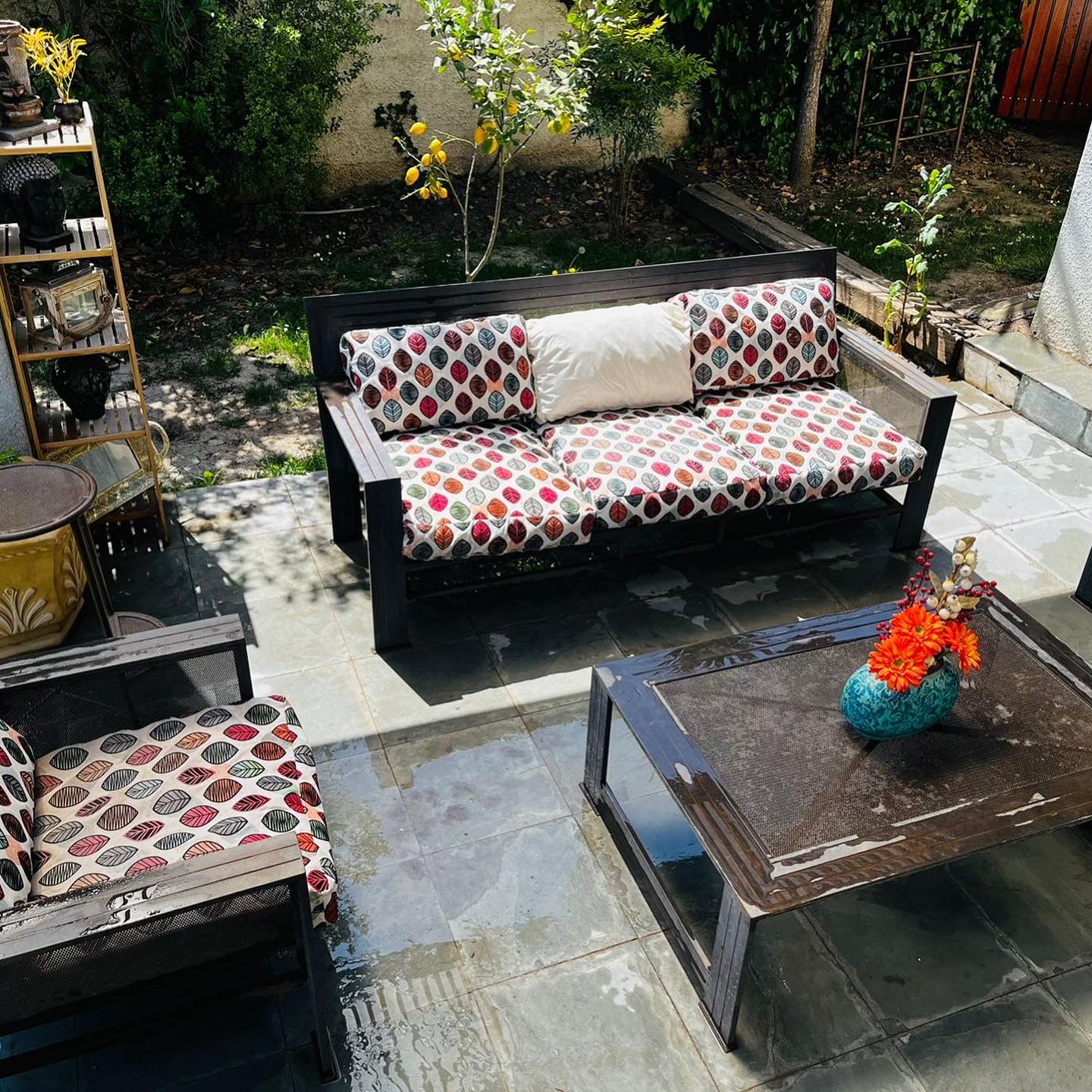 Terraza + cojines + dos sítiales fierro