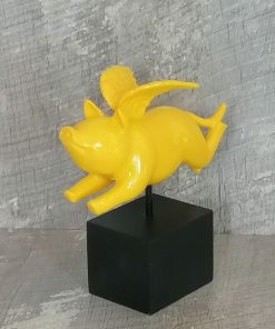 Cerdito Alado