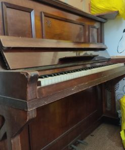 Piano Antiguo