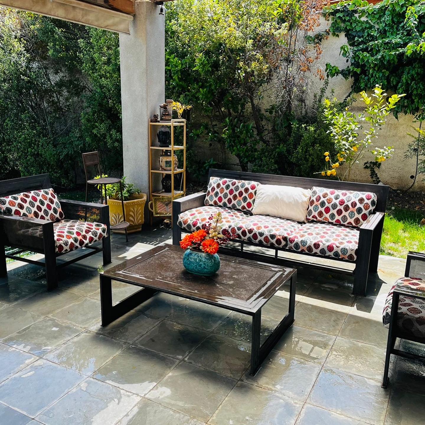 Terraza + cojines + dos sítiales fierro