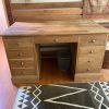 Escritorio de madera