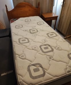 Cama + Velador