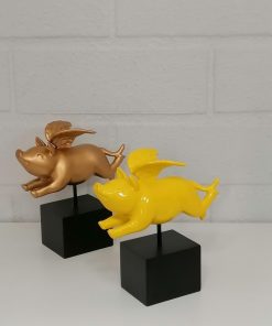 Cerdito Alado