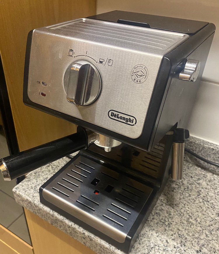 Máquina italiana de café DeLongi