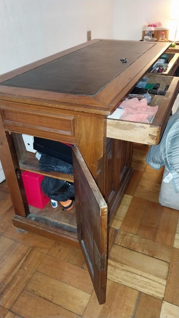 Escritorio antiguo - Imagen 3