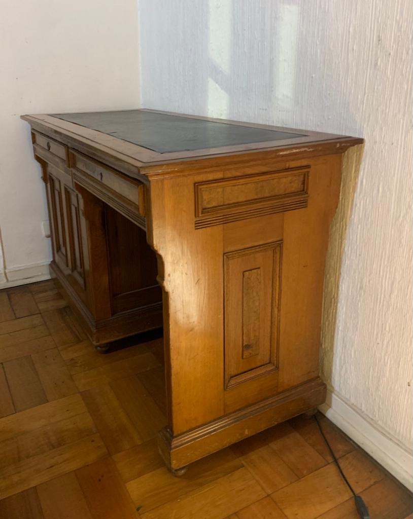 Escritorio antiguo