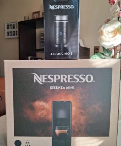 Cafetera y Espumador Nespresso