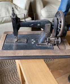 Máquina de coser antigua