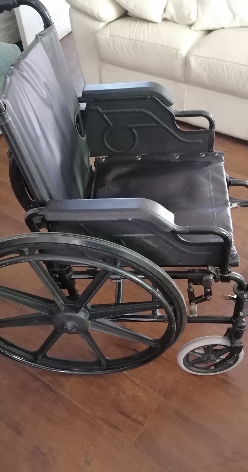 Silla de ruedas plegable - Imagen 4
