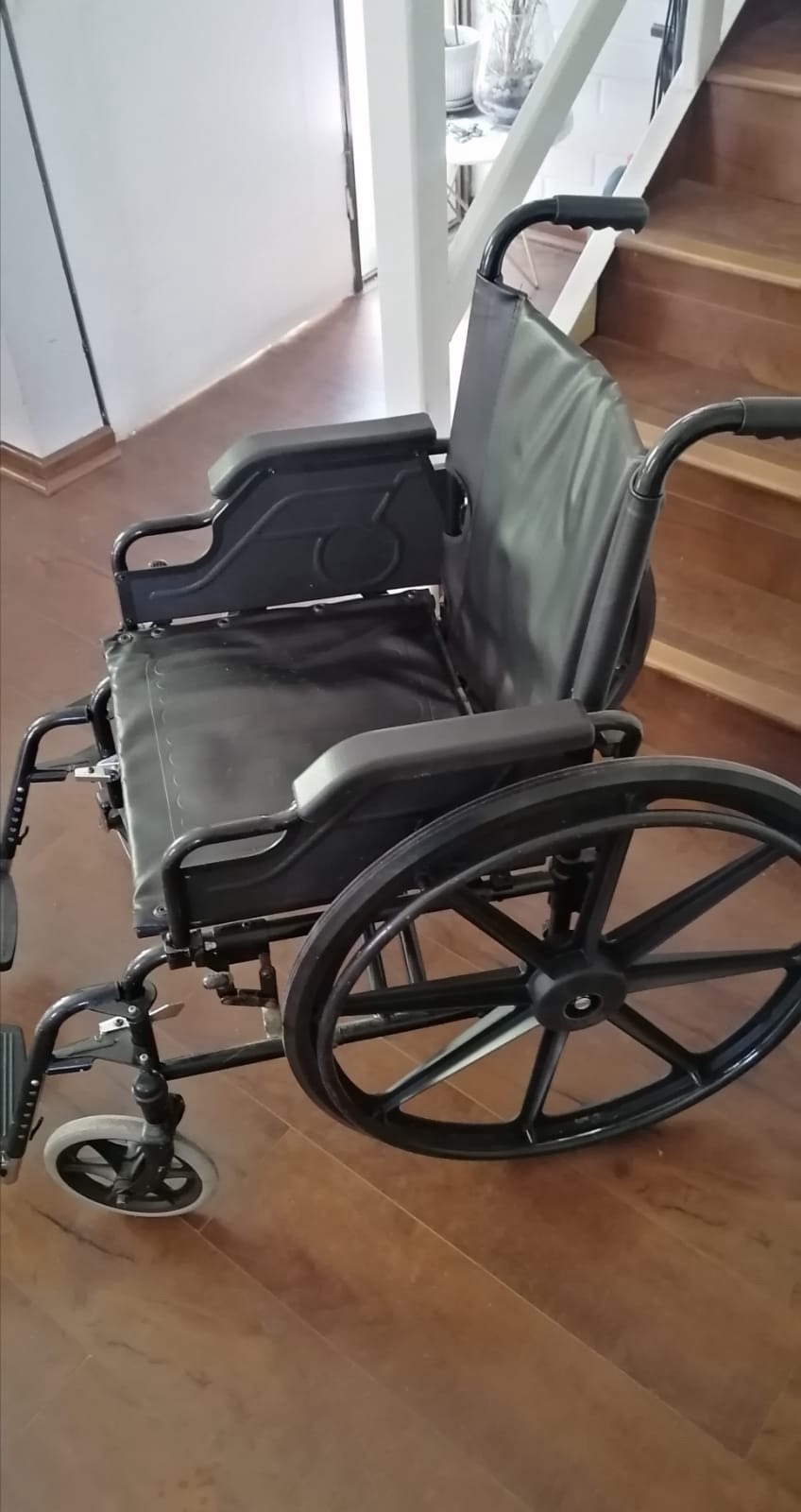 Silla de ruedas plegable