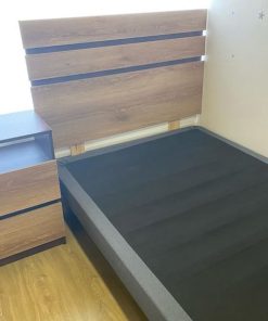 Cama 1,5p con velador