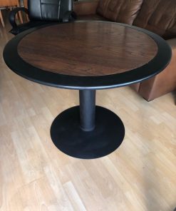 Mesa de oficina con 4 sillas