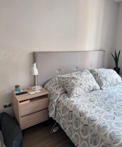 Respaldo de cama 2p con 2 veladores