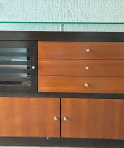 Mueble de madera