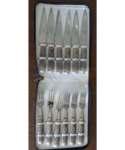 Juego de cubiertos para asado