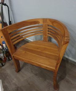 Par de sítiales de madera