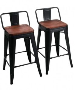 Taburetes Tolix negro y madera oscura