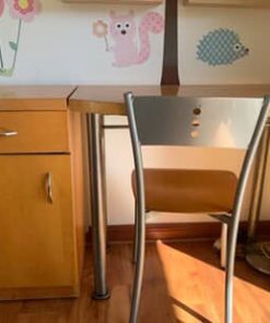 Escritorio con silla