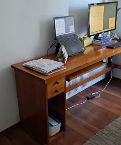 Escritorio de madera