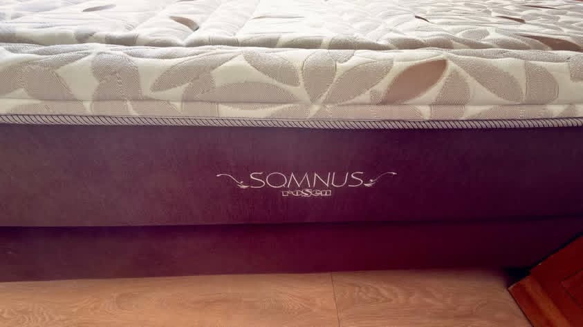 Cama Superking con respaldo - Imagen 2