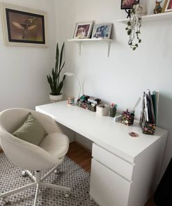 Escritorio con silla