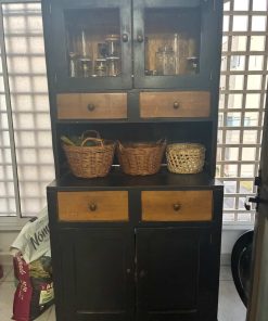 Mueble de madera decorativo