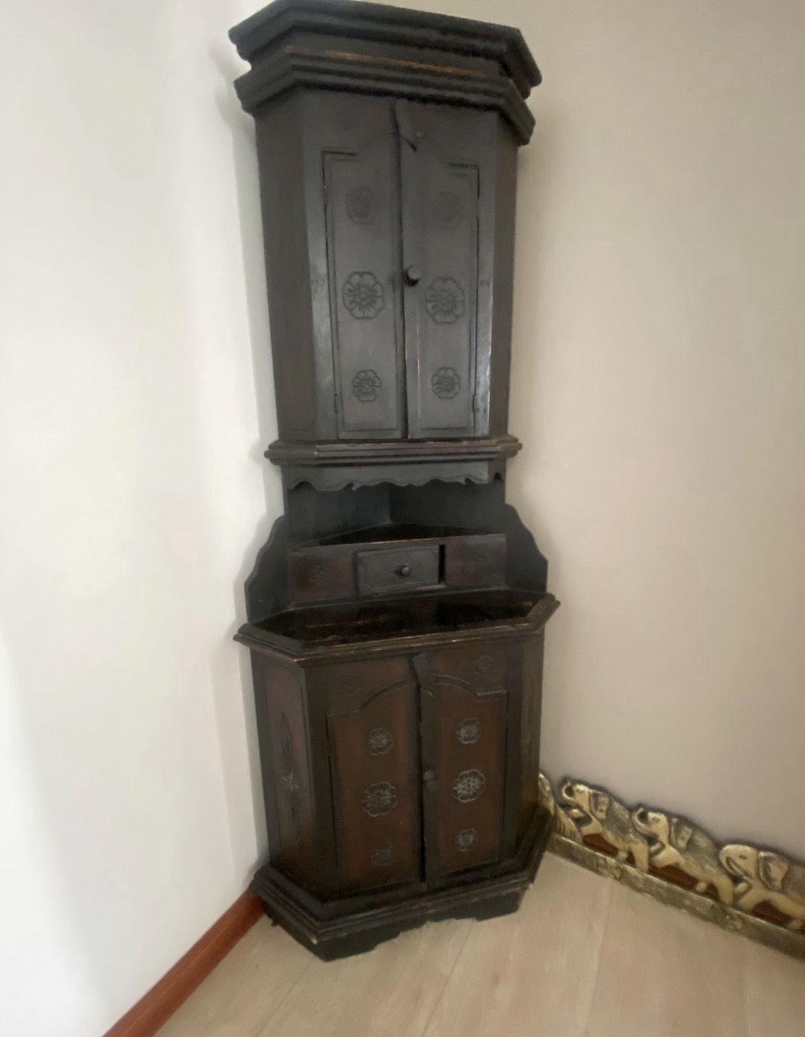 Mueble de madera