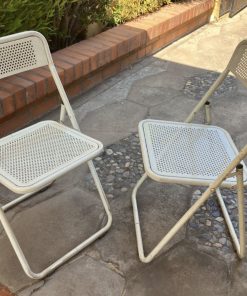 16 Sillas plegables metalicas blancas
