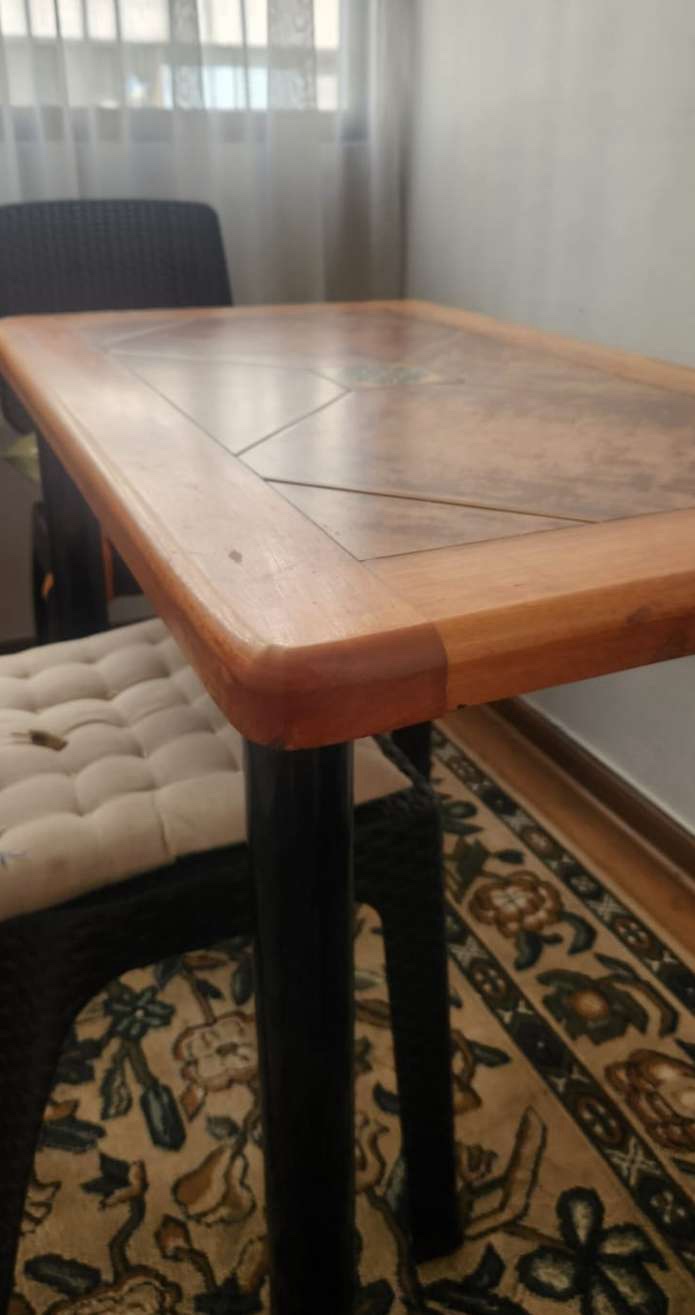 Comedor de diario+ 3 sillas plásticas - Imagen 3