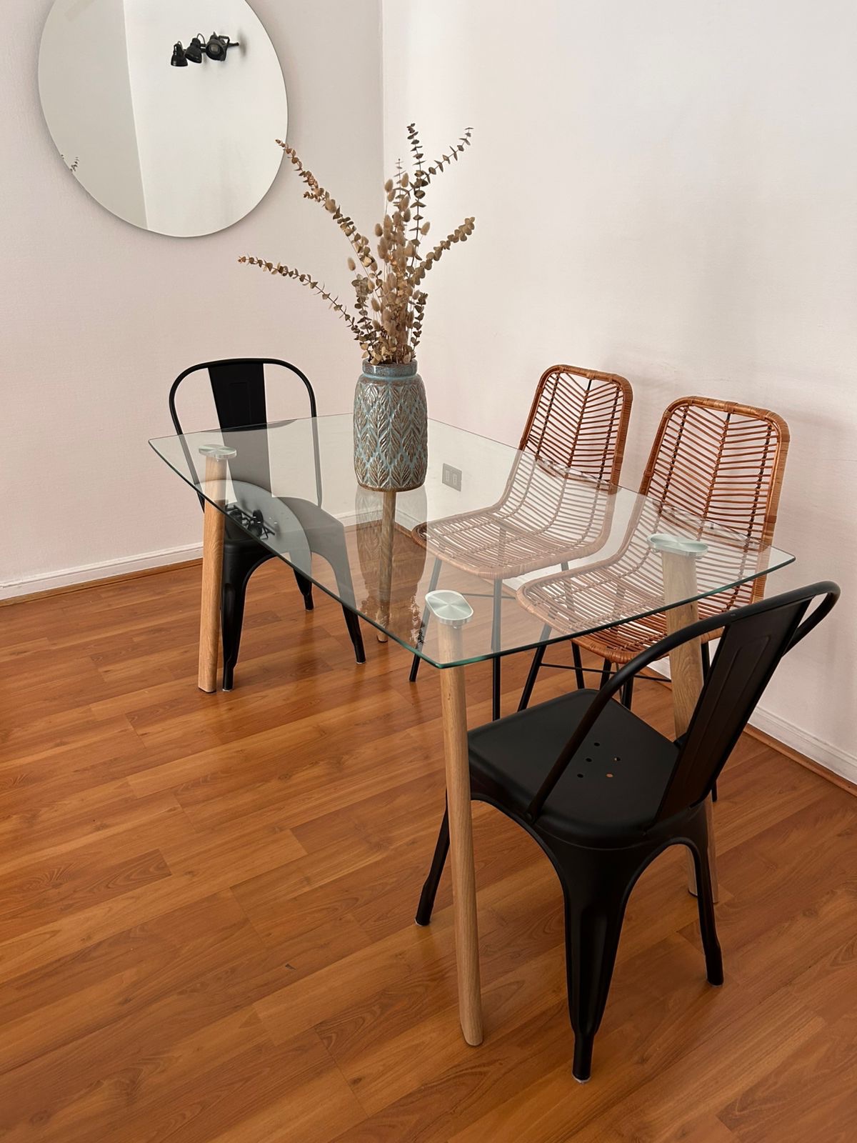 Mesa de Comedor vidrio 6 personas(SIN SILLAS) - Imagen 2
