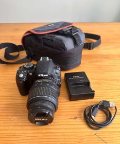 Camara Nikon D3100