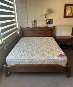 Cama de dos plazas + veladores de Encina