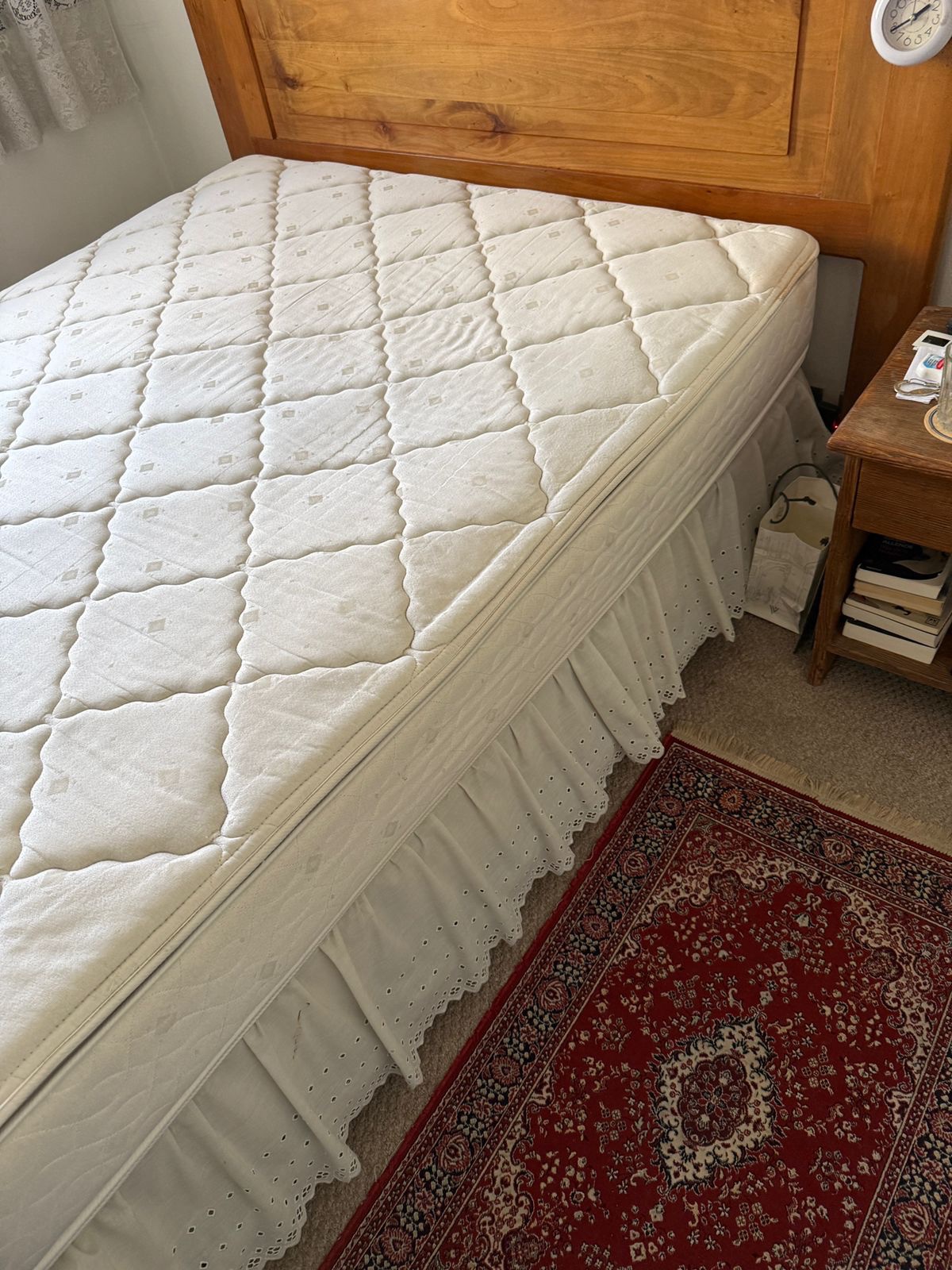 Cama queen + Respaldo - Imagen 2