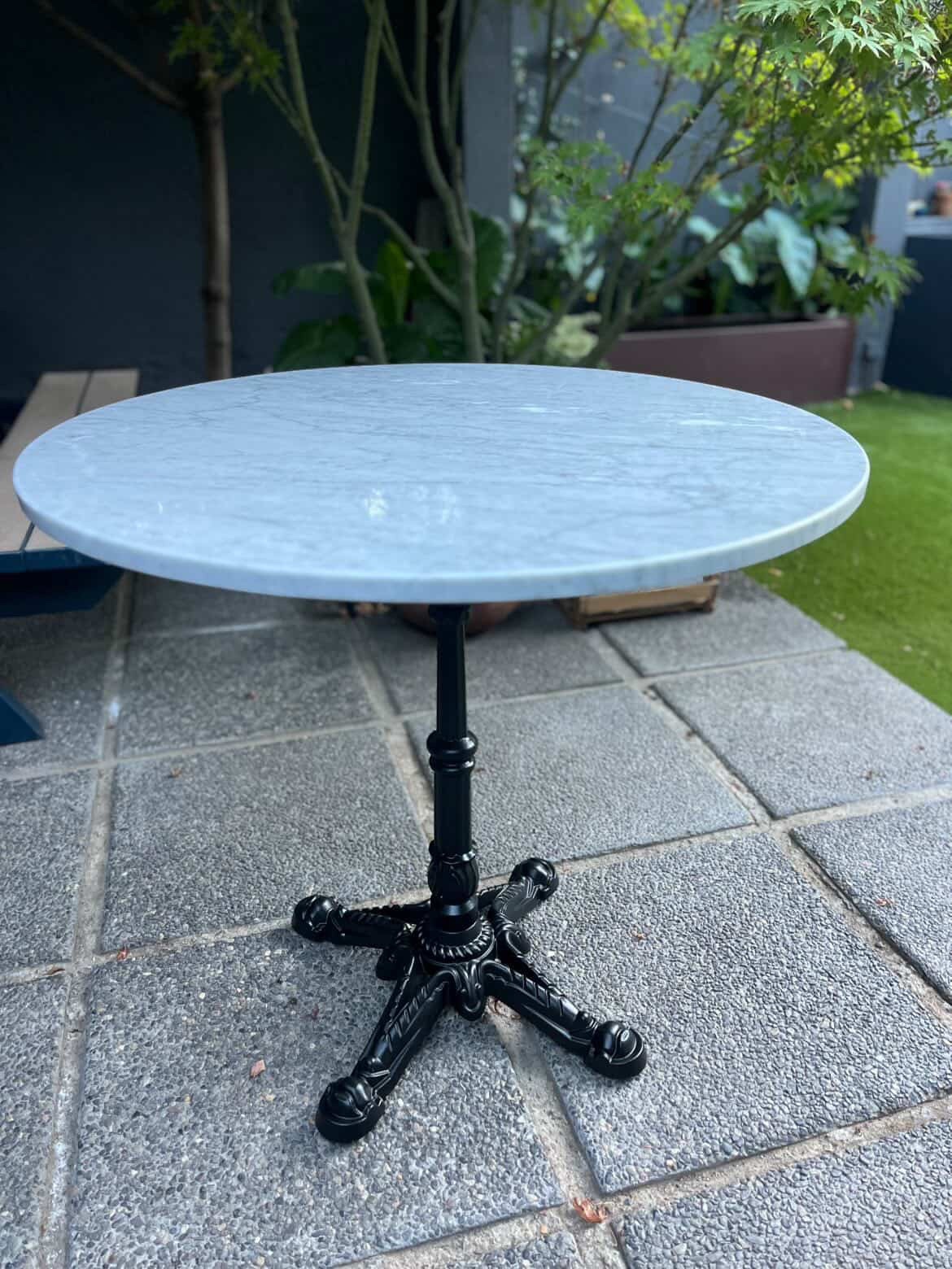 Mesa comedor Mármol con base de fierro - Imagen 2