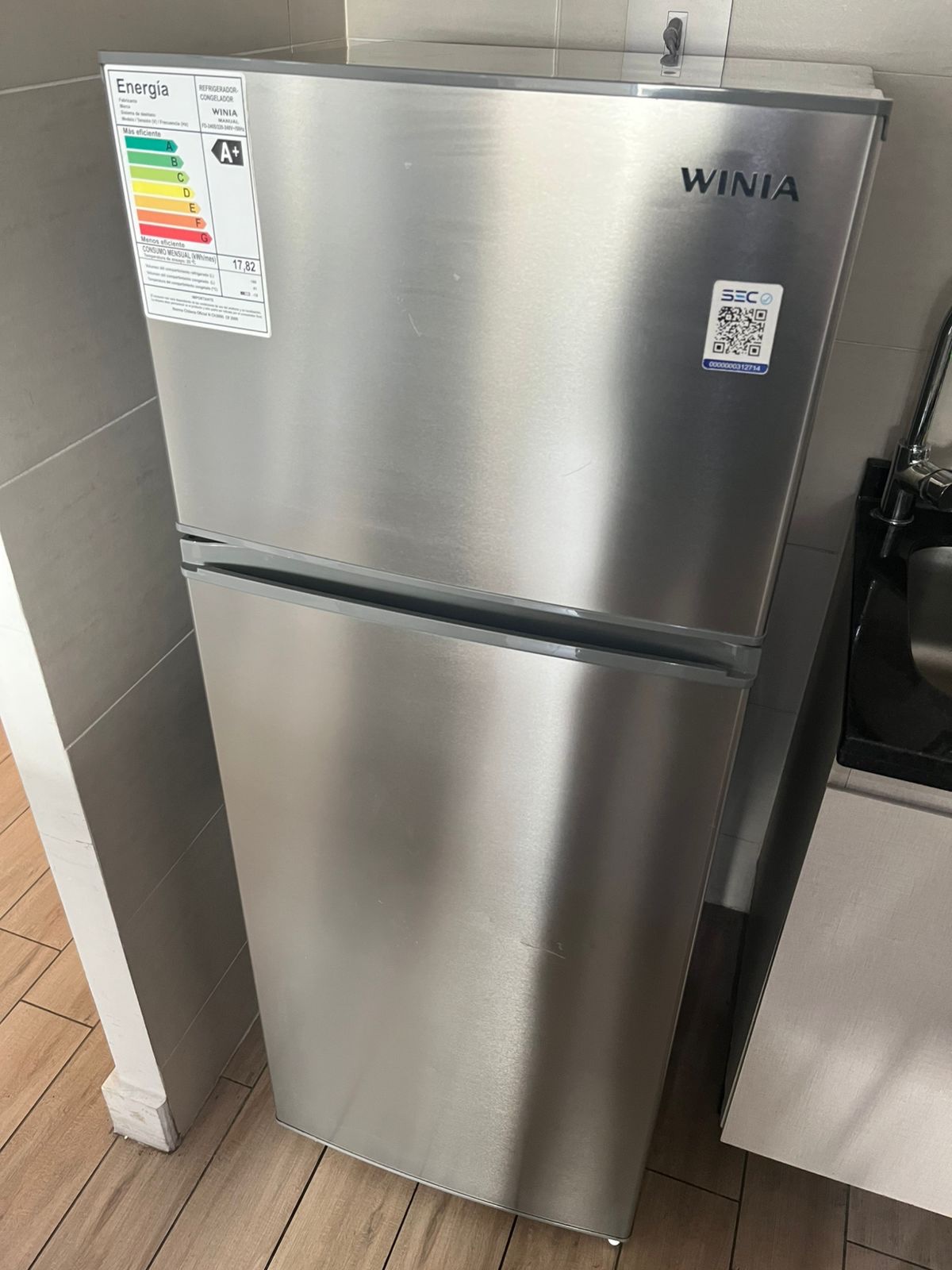 Refrigerador WINIA 207 Litros