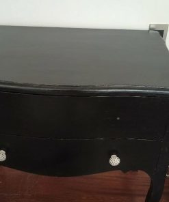 Comoda de madera negra
