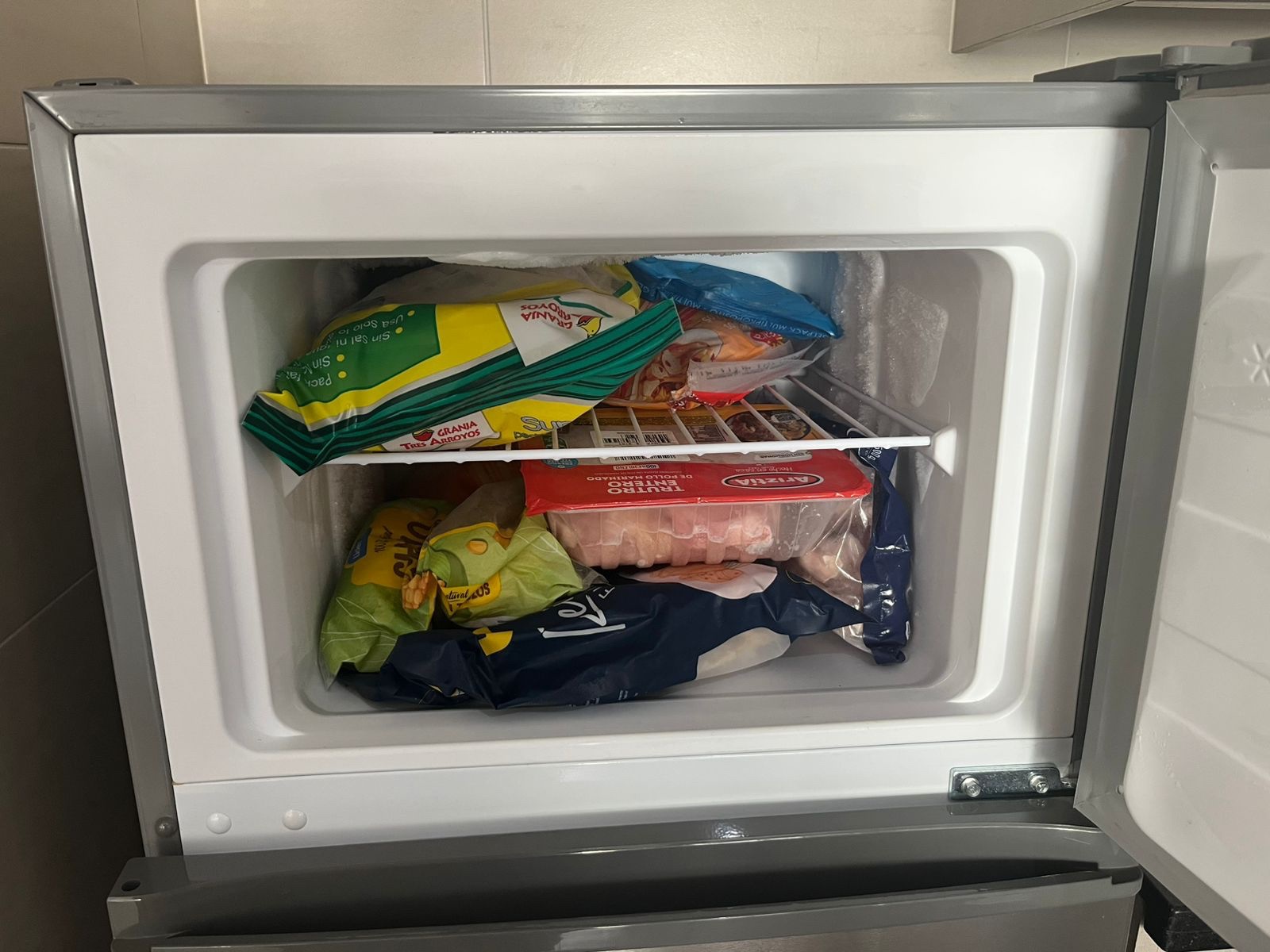 Refrigerador WINIA 207 Litros - Imagen 2