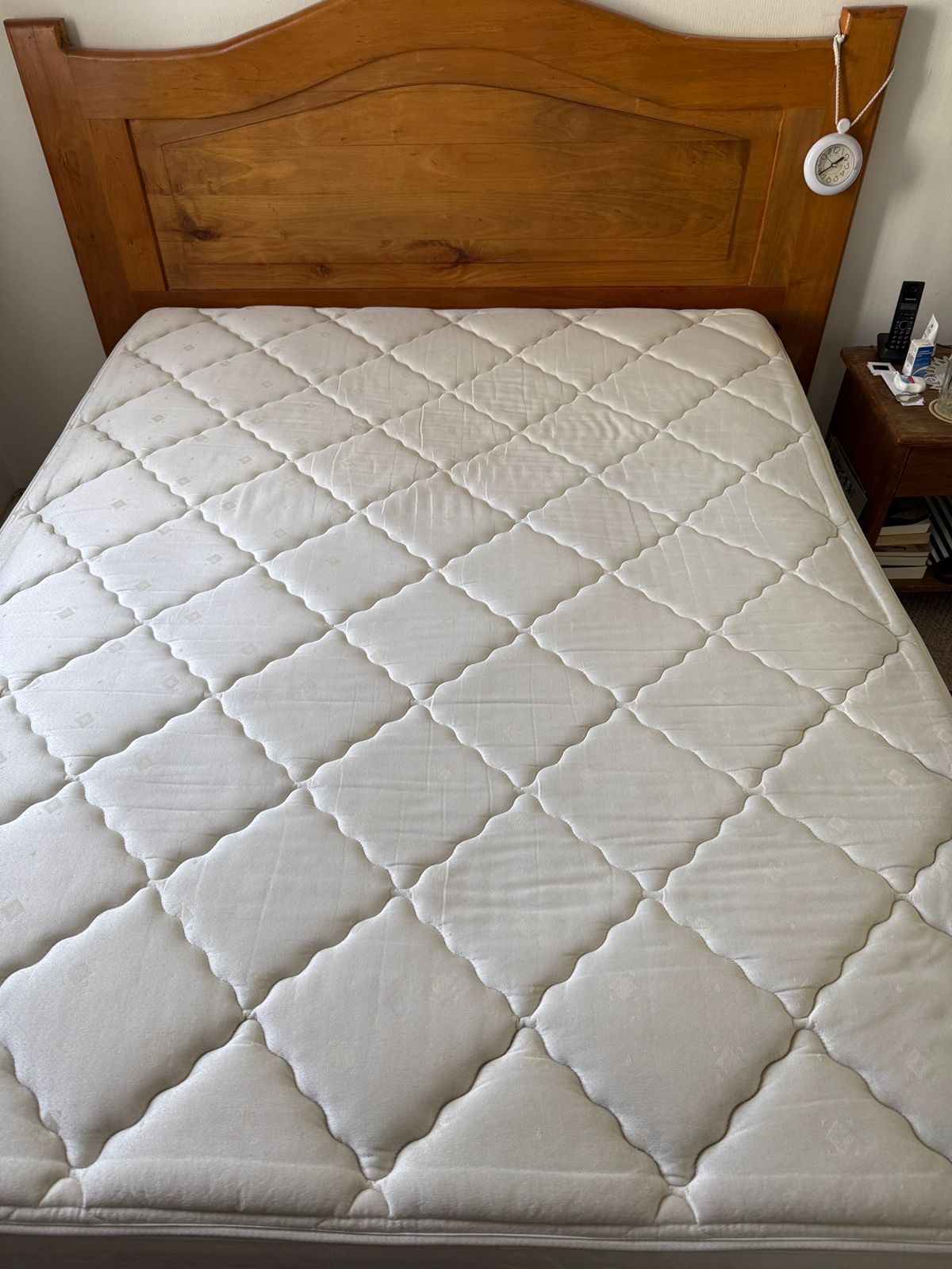 Cama queen + Respaldo