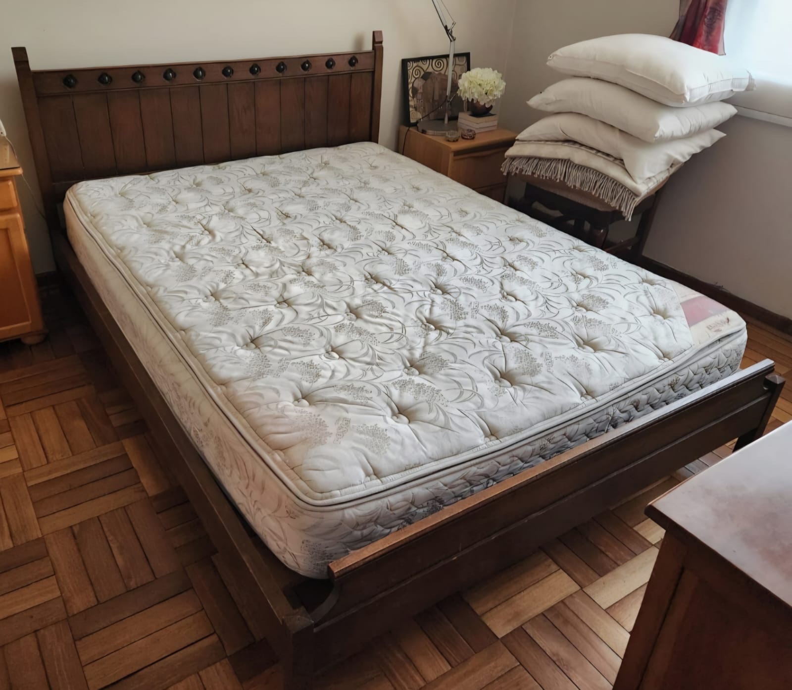 Cama 2 plazas de madera con colchon