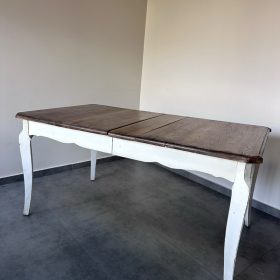 Mesa de comedor Normando