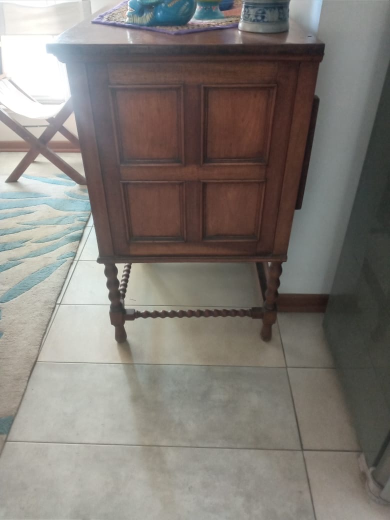 Buffet tallado en madera - Imagen 2