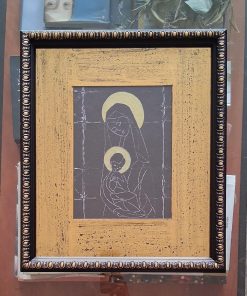 Virgen en negro y dorado