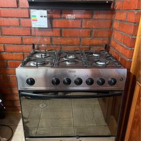 Cocina a gas marca fensa 5 quemadores