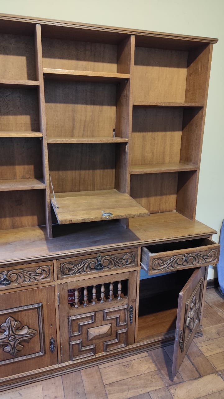 Biblioteca de madera - Imagen 3
