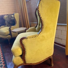 2 Bergere, estilo Luis XV Capitone