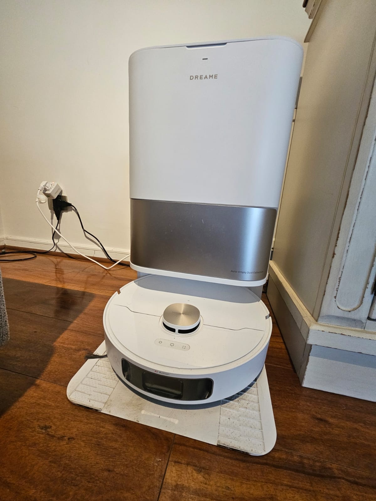 Robot aspiradora y trapeadora Dreamtech
