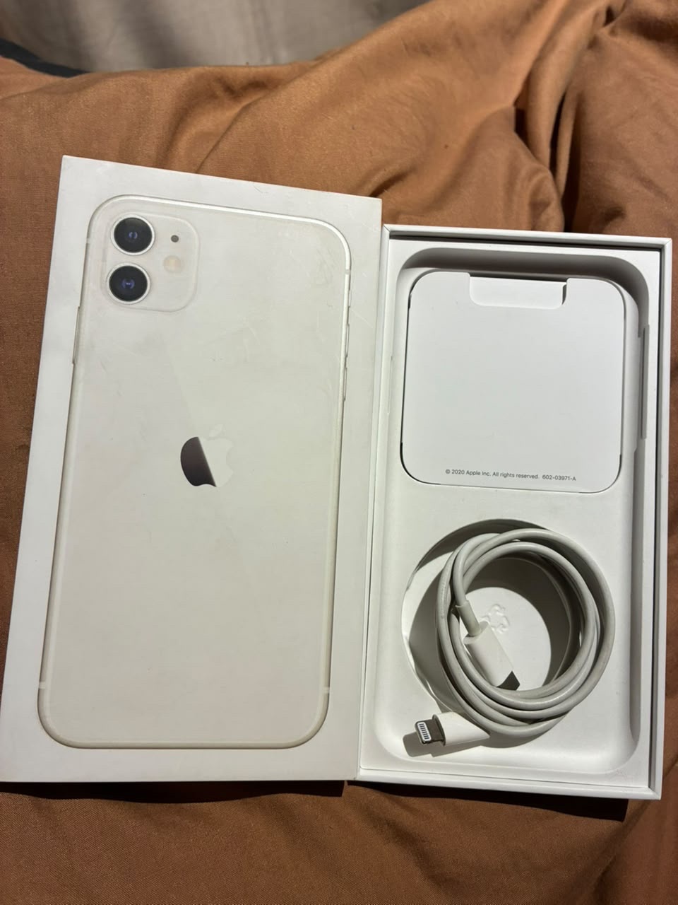iPhone 11 64 GB - Imagen 2