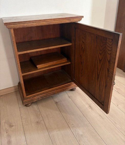 2 Muebles de madera puerta tallada - Imagen 3