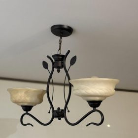 Lámpara de metal con 2 tulipas de piedra