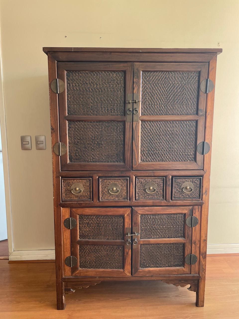 Mueble madera y rattan